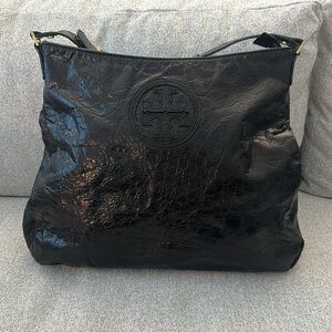 Tory Burch Black Pebbled Leather Clayton Classic Hobo Handbag Very Good Shape